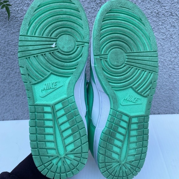 Nike Dunk Low In Green Glow/White Size US 5 EUR 37.5 - Picture 12 of 13